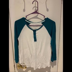 American eagle long sleeve shirt